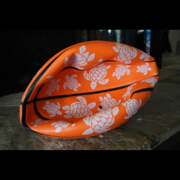 Vilebrequin exclusive limited Edition super High End Actual Cost Basketball× - Picture 2 of 2